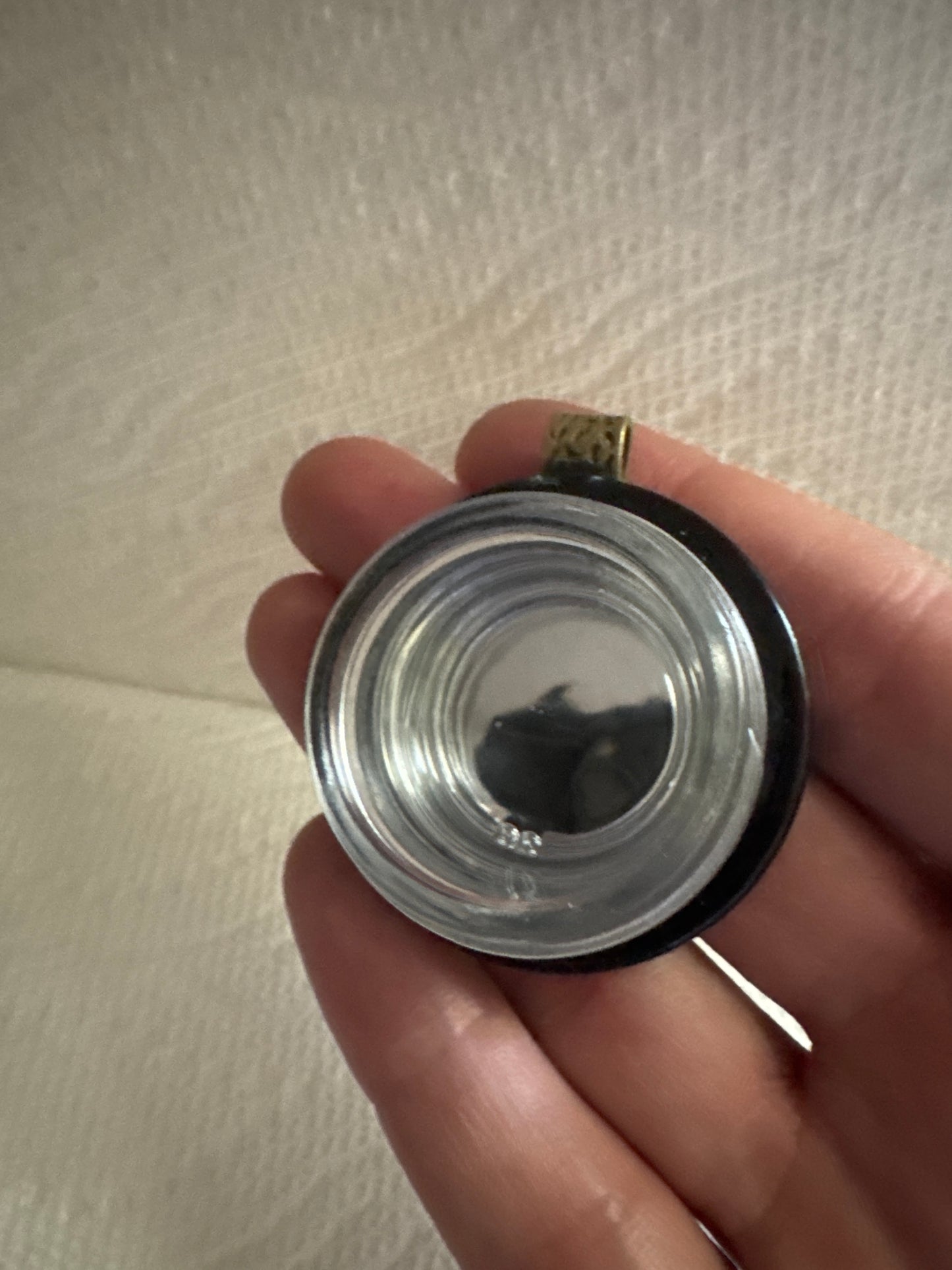 Oil jar pendant