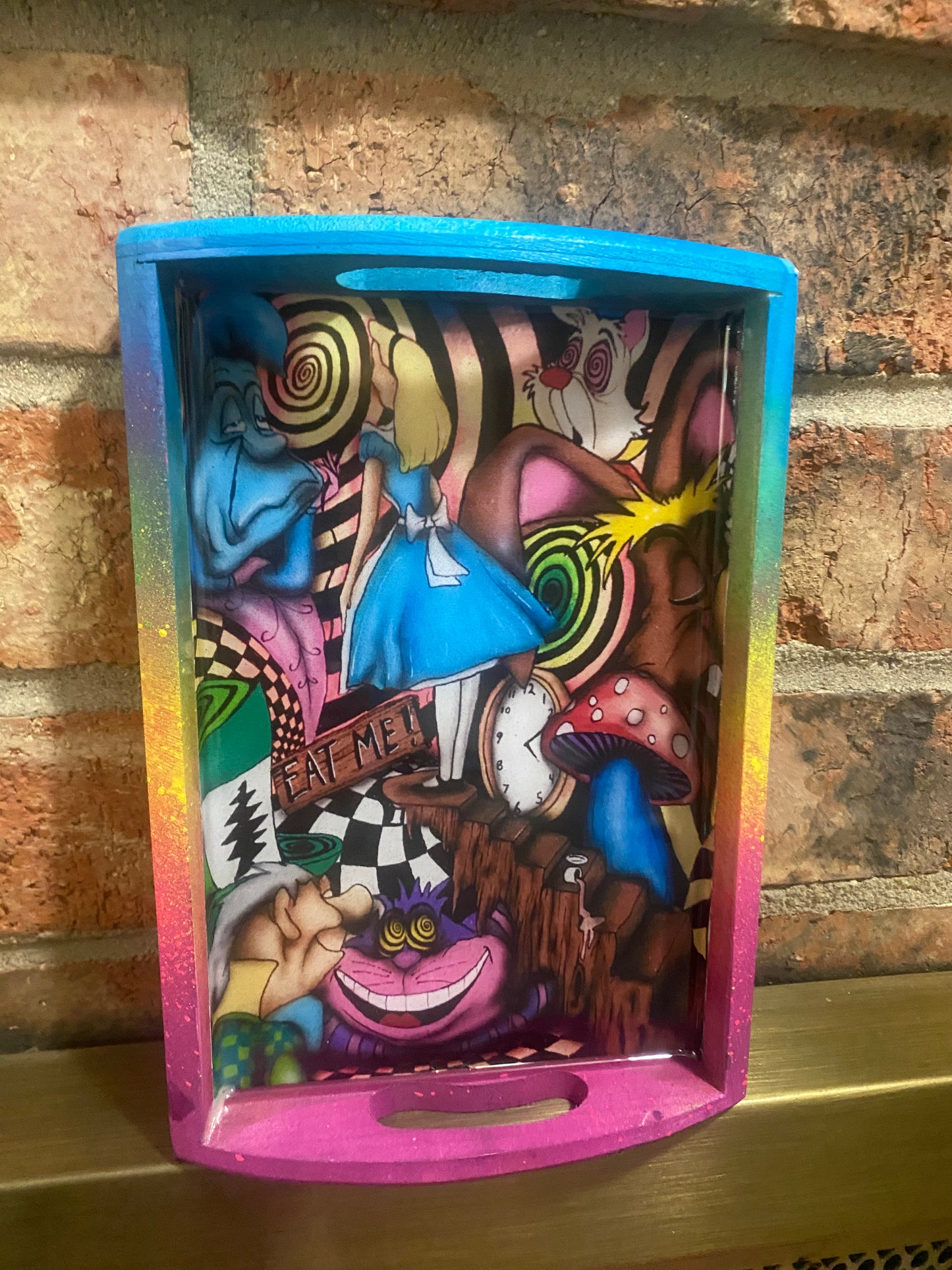 alice in wonderland tray